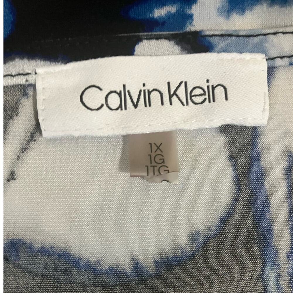Calvin Klein Women's Black W Blue/White Floral Print 3/4 Sleeve Blouse | Size 1X - Picture 8 of 10